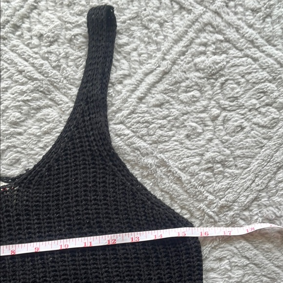 Black VNECK crotchet Knit Women's Tank Top MEDIUM minimalist neutral chic classy - Picture 6 of 7